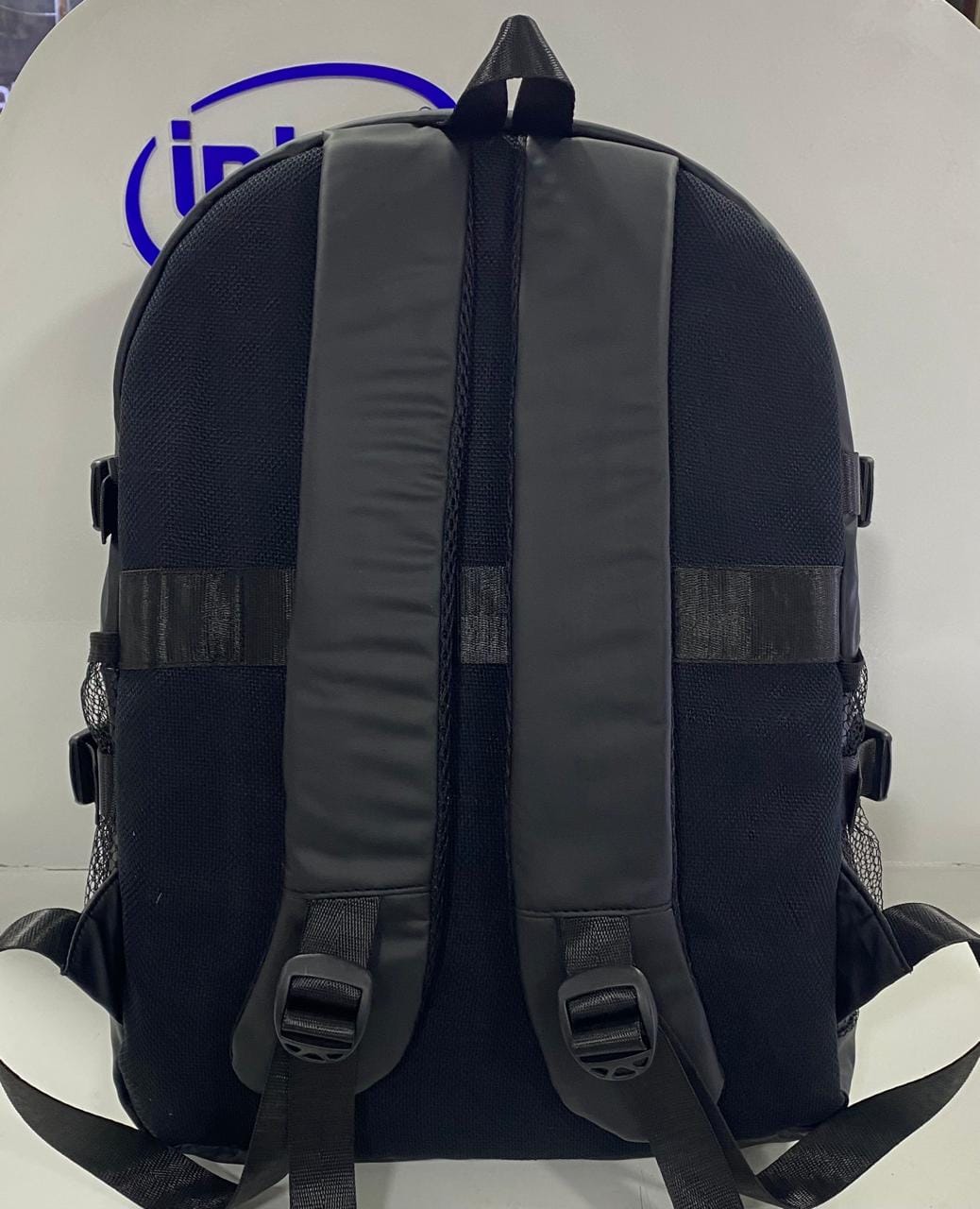 MANTARAY VERTO 15.6 Inch Laptop Backpack