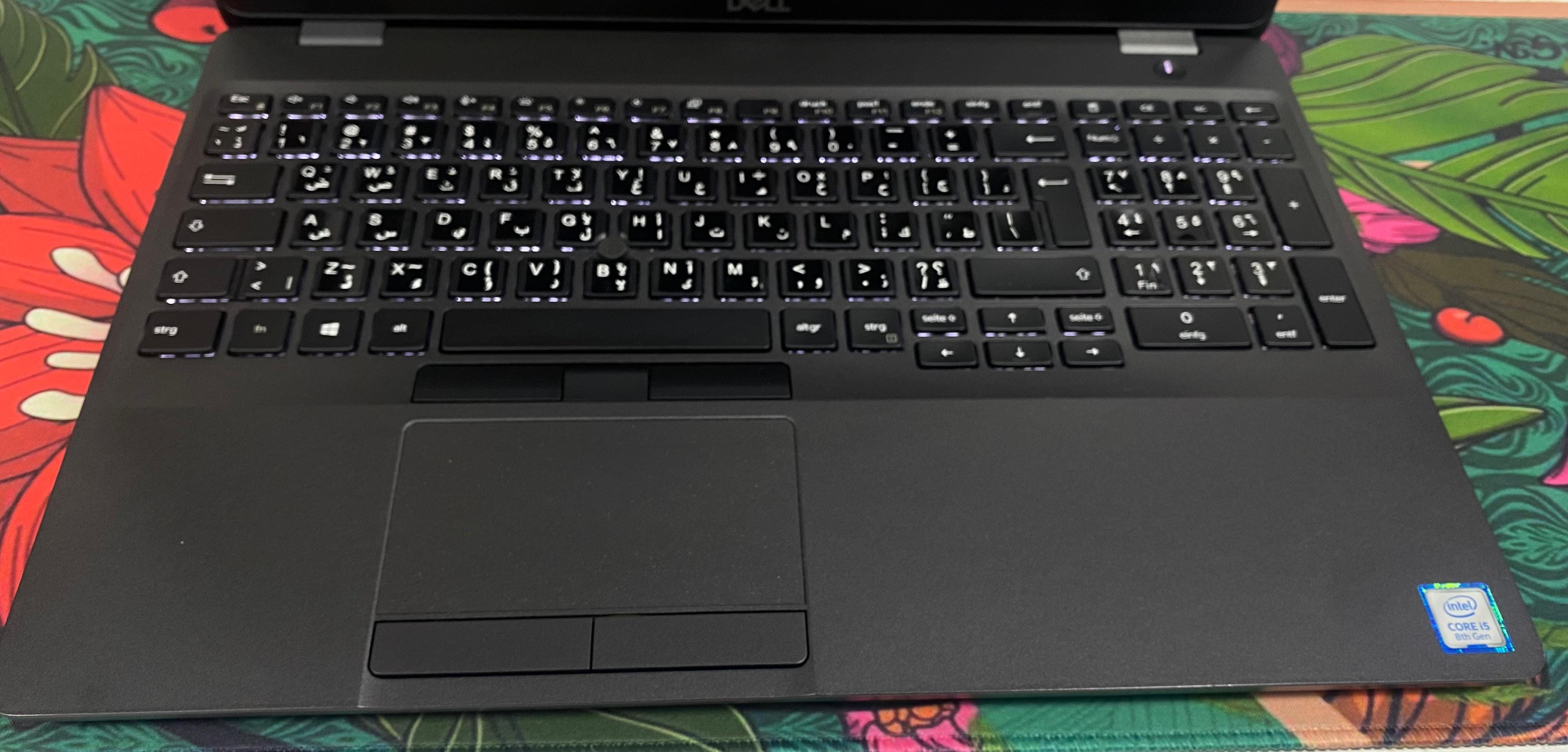 لاب توب ديل لاتيتيود 5500 (انتل كور i5-8265U - رام 16 جيجابايت M.2 256GB - DDR4 - انتل UHD جرافيكس - شاشة 15.6 بوصة FHD - كاميرا) استعمال خارج