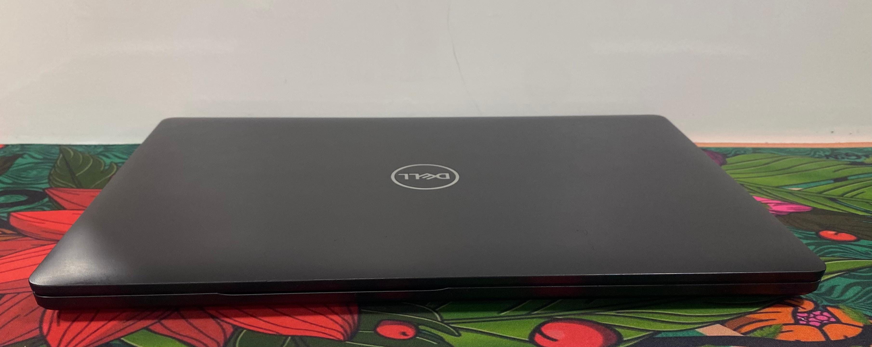 لاب توب ديل لاتيتيود 5500 (انتل كور i5-8265U - رام 16 جيجابايت M.2 256GB - DDR4 - انتل UHD جرافيكس - شاشة 15.6 بوصة FHD - كاميرا) استعمال خارج