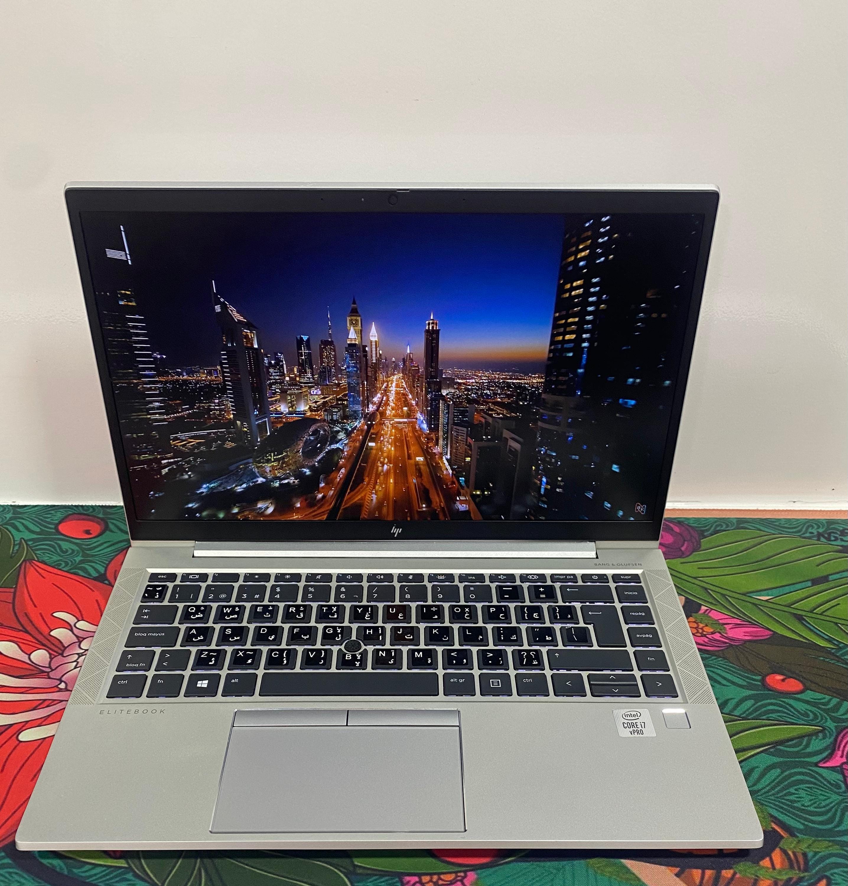 لاب توب اتش بى EliteBook 840 G7 (انتل كور i7-10610U - رام 16 جيجابايت DDR4 - هارد 256 جيجابايت M.2 - انتل جرافيكس- شاشة 14.0 بوصة FHD - كاميرا) استعمال خارج