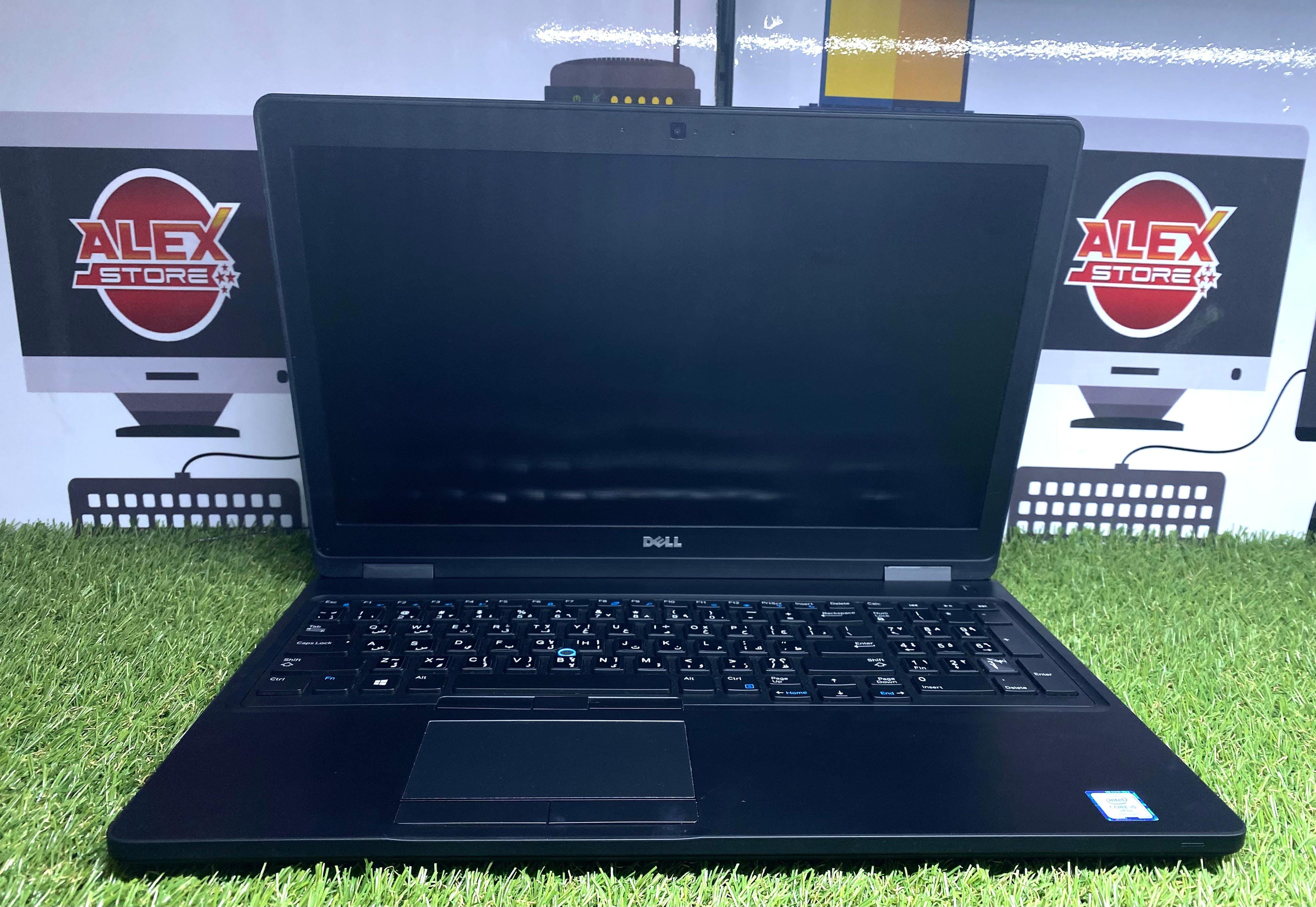 لاب توب ديل لاتيتود (انتل كور i5-7300U - رام 16 جيجابايت M.2 256GB - DDR4 - انتل جرافيكس - شاشة 15.6 بوصة FHD - كاميرا) استعمال خارج