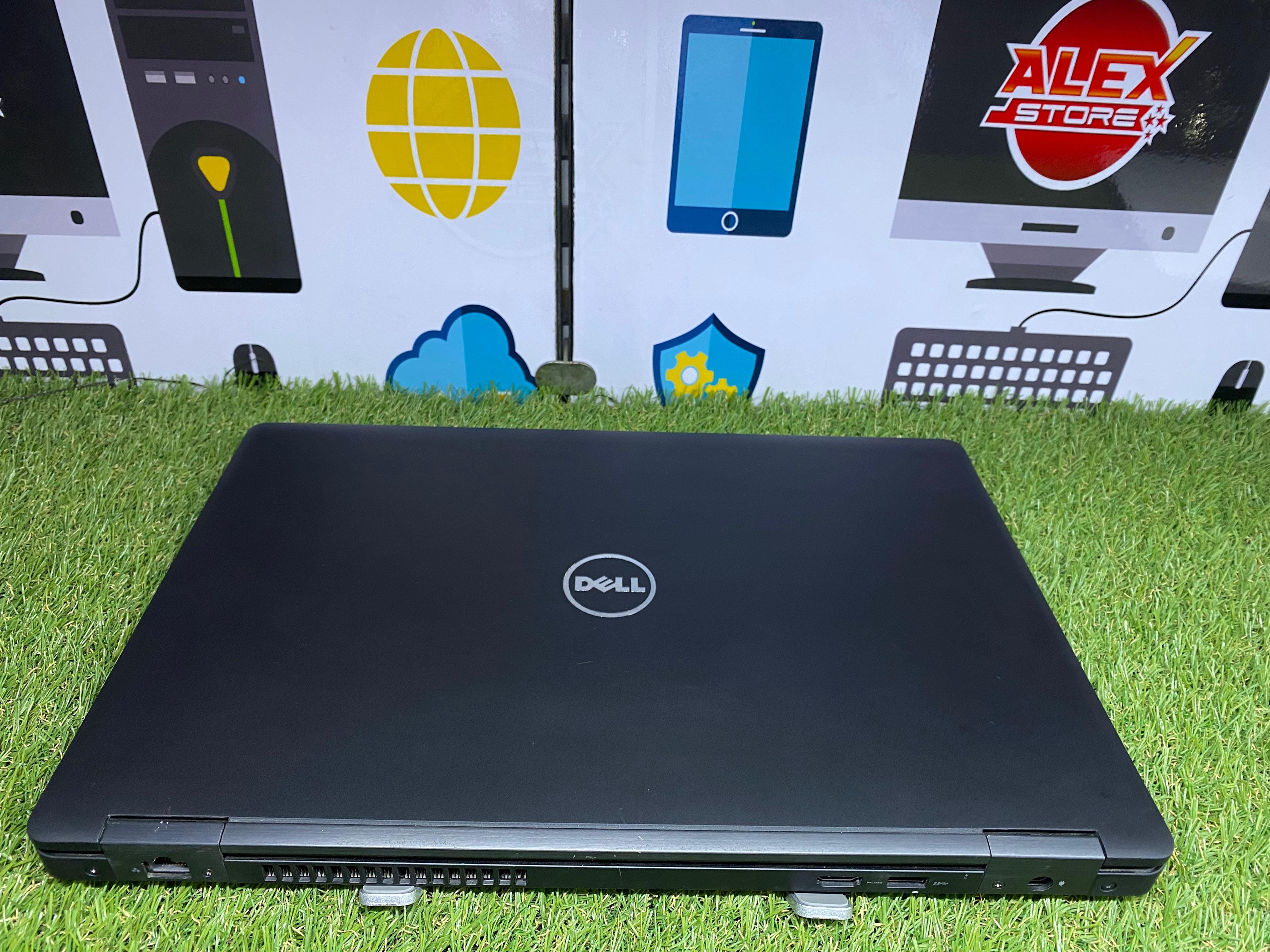 لاب توب ديل لاتيتود (انتل كور i5-7300U - رام 16 جيجابايت M.2 256GB - DDR4 - انتل جرافيكس - شاشة 15.6 بوصة FHD - كاميرا) استعمال خارج