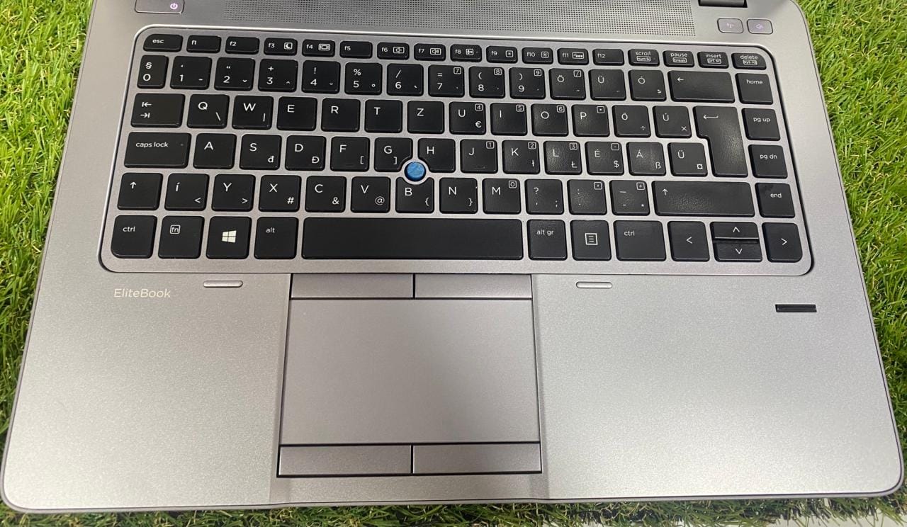 لاب توب اتش بى HP 745 G2 ( اى ام دى برو A10 -7350B R6 - DDR3 رام 8 جيجابايت - M.2 256GB - شاشة 14.0 بوصة HD – كاميرا - فيجا اى ام دى راديون 1جيجابايت ) استعمال خارج