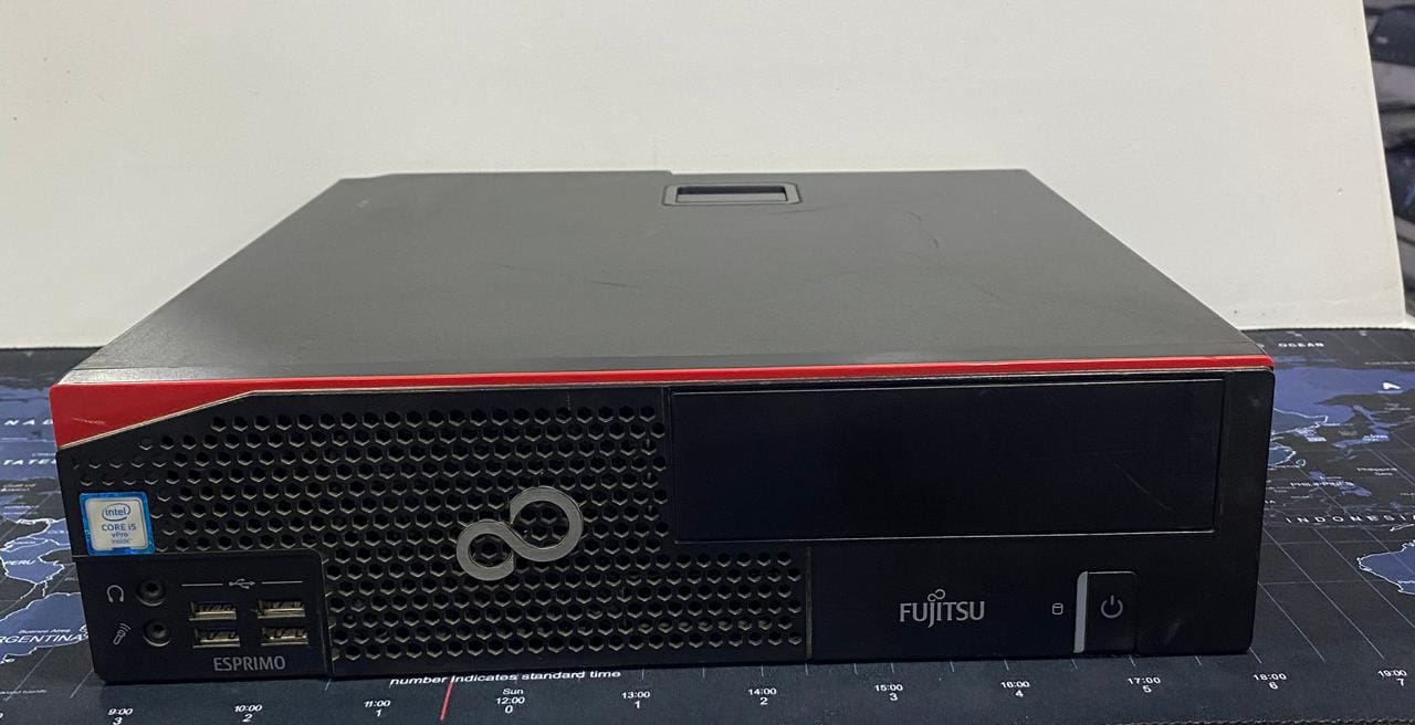 كمبيوتر ديسك توب فوجيتسو (انتل كور i5-6100 - رام 8 جيجابايت DDR4 - بدون هارد - انتل HD جرافيكس) استعمال خارج